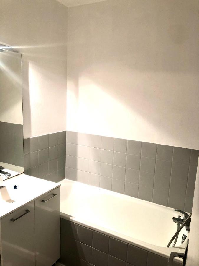 Mama With Aircon Including Parking 2 Cars Apartment Colmar Luaran gambar
