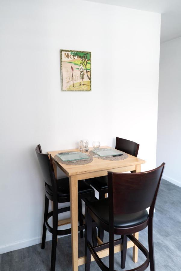 Mama With Aircon Including Parking 2 Cars Apartment Colmar Luaran gambar